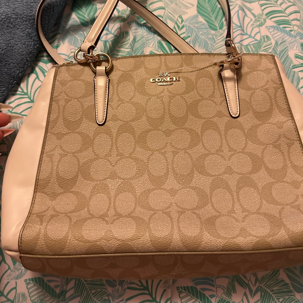 Coach shoulder bag